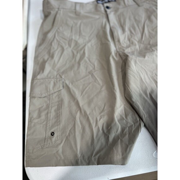 NWT Iron Co Belted Stretch Performance Hybrid Cargo Shorts Tan Size 38 - Picture 2 of 8